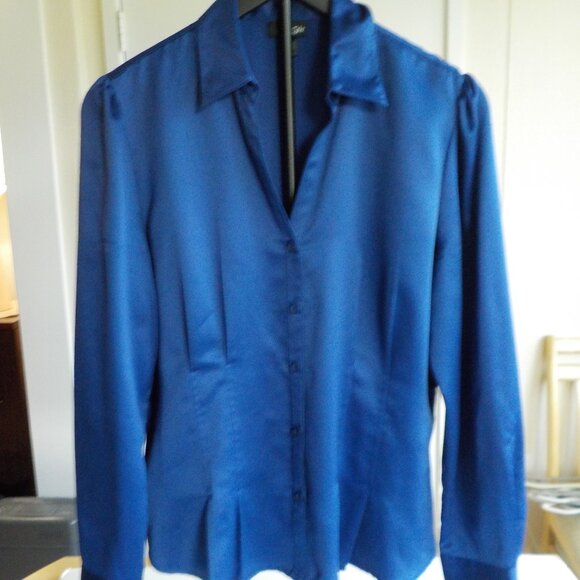 East 5th Blouse - Size Large - Royal Blue Silky - Collared - Long Sleeve - Picture 5 of 6